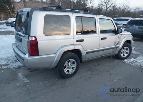 2006 Jeep Commander из США, поврежденный, VIN 1J8HG48N06C151510